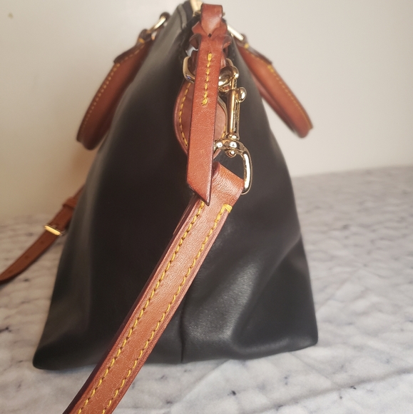 Dooney & Bourke handbag - Picture 4 of 12